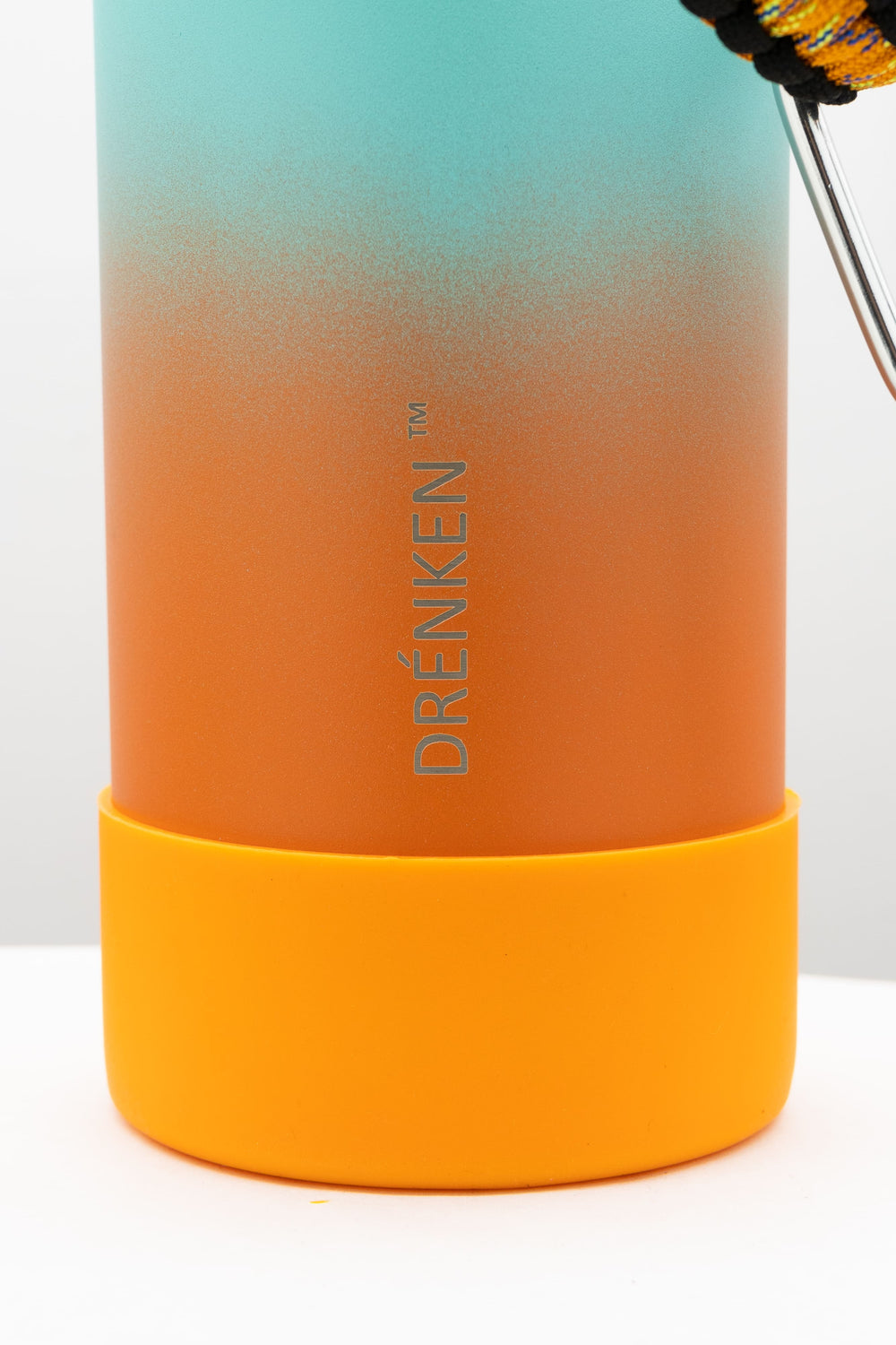 DRÉNKEN  32 OZ Water Bottle